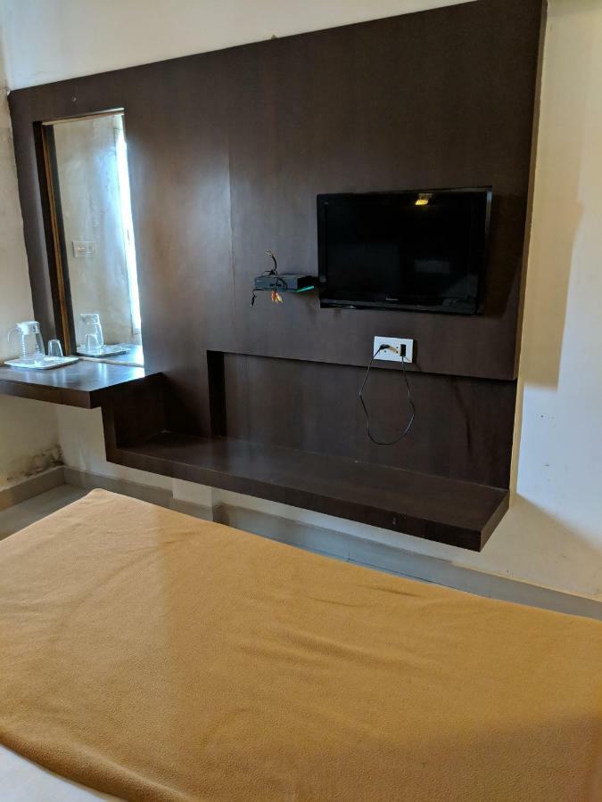 迈索尔 Aashraya酒店 外观 照片