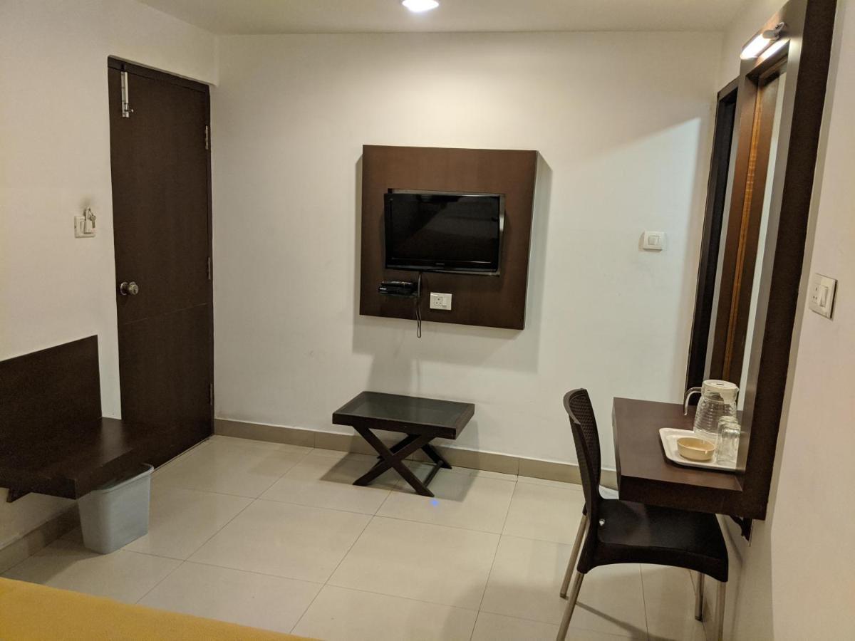 迈索尔 Aashraya酒店 外观 照片