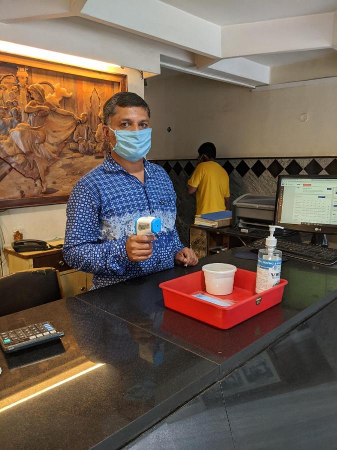 迈索尔 Aashraya酒店 外观 照片